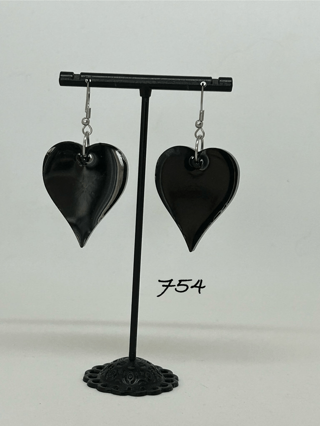🖤Boucles d’oreilles en résine noire avec breloques argentées – Réf. 754