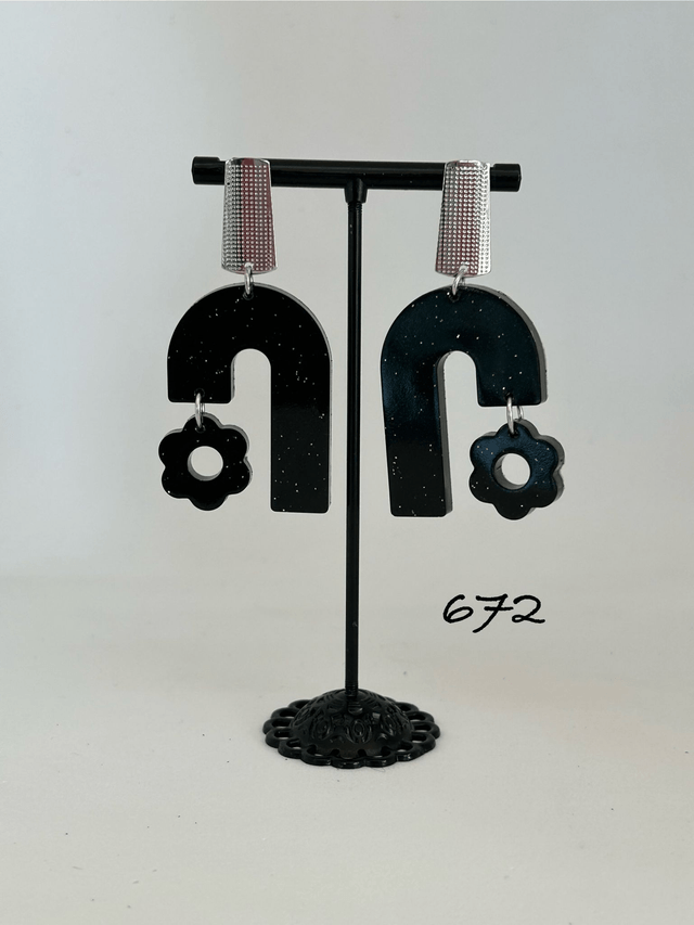 🖤Boucles d’oreilles en résine noire pailletée & argenté - Réf. 672