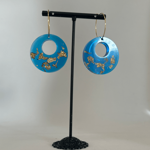 💙Créoles dorées & pendentifs résine bleu lagon – Réf. 642