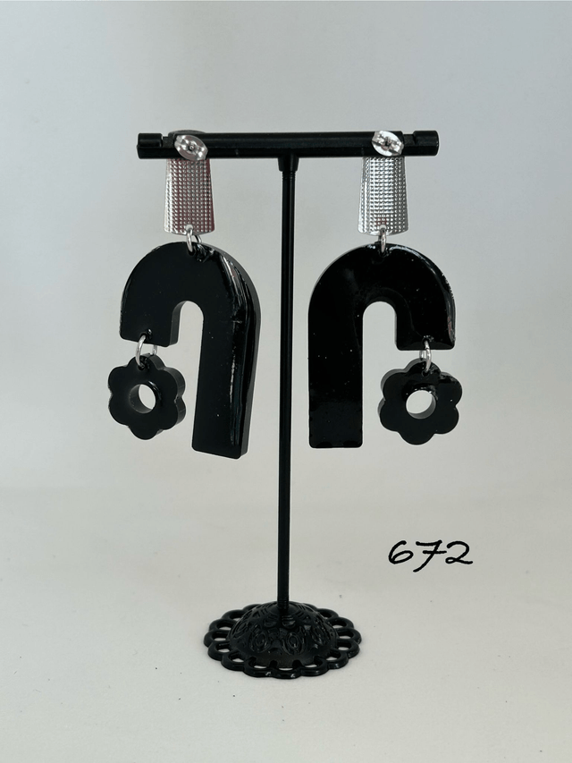 🖤Boucles d’oreilles en résine noire pailletée & argenté - Réf. 672