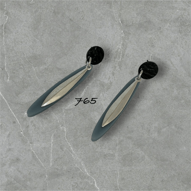 🩶Boucles d’oreilles ellipse – Résine & Acier inoxydable - Réf. 765